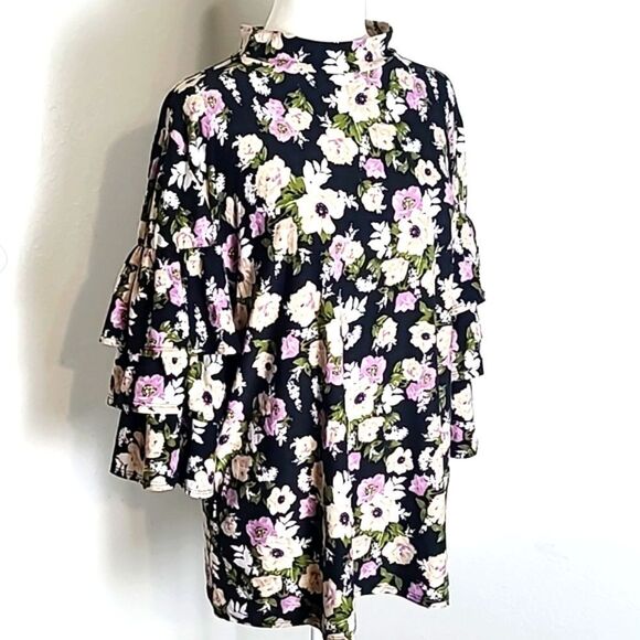 Touch Me Floral Mock Turtleneck Blouse with Layers on Sleeves, Size 3X - Picture 1 of 8